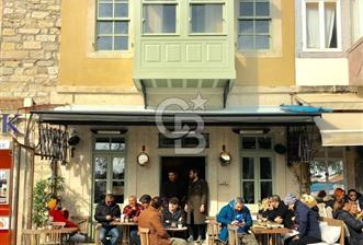 Alaçatının Kalbinde İşletmeye Hazır Benzersiz Mülk - 8 - 337532