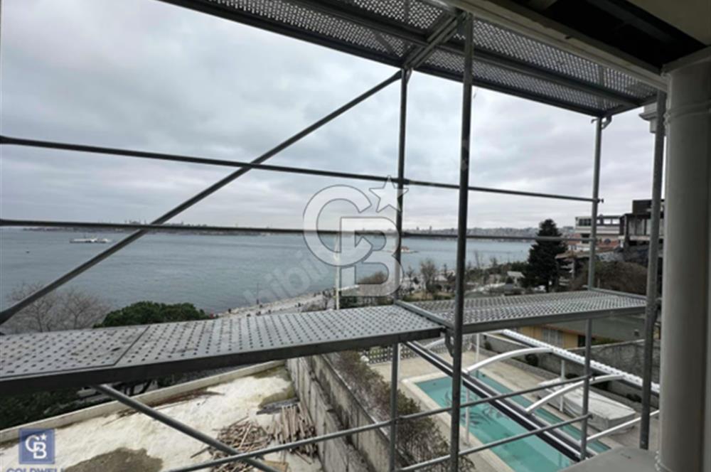 SALACAK,DA MUHTEŞEM MANZARALI YALI DAİRESİ