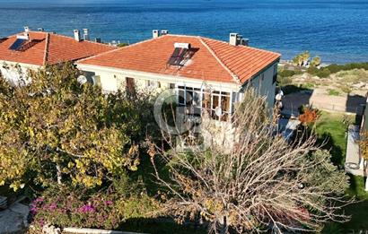 yeni foçada komple deniz manzaralı satılık 2+1