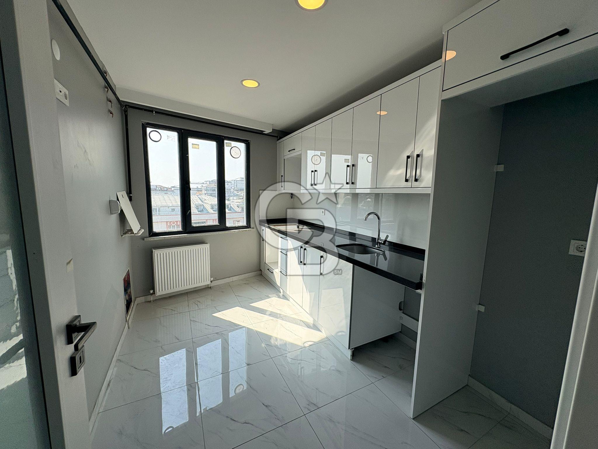 TAŞOLUK METRO YANI BAŞINDA İSKANLI 4+2 GENİŞ DUBLEKS