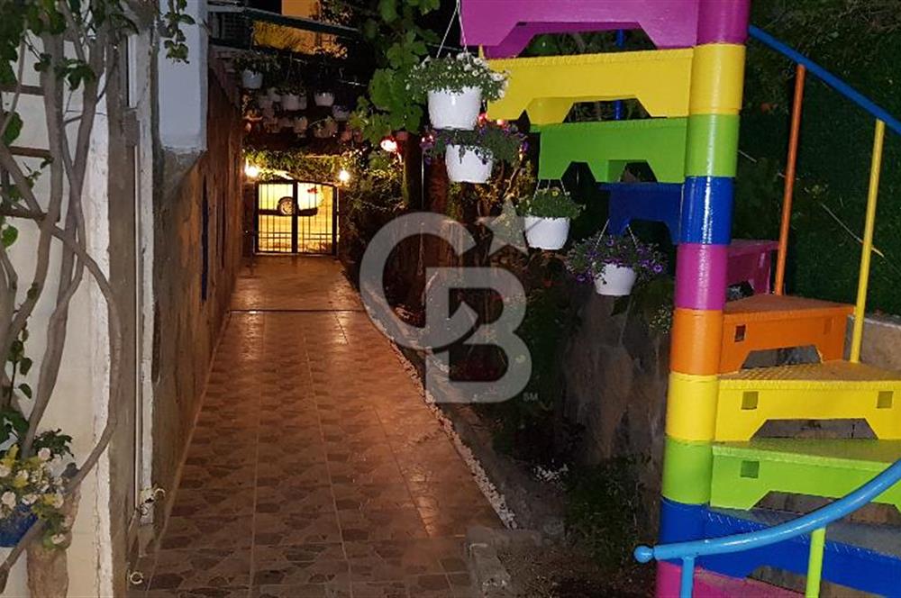 Denize 5 Dk yürüme mesafesinde Satılık Butik Otel