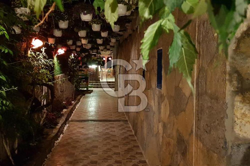 Denize 5 Dk yürüme mesafesinde Satılık Butik Otel