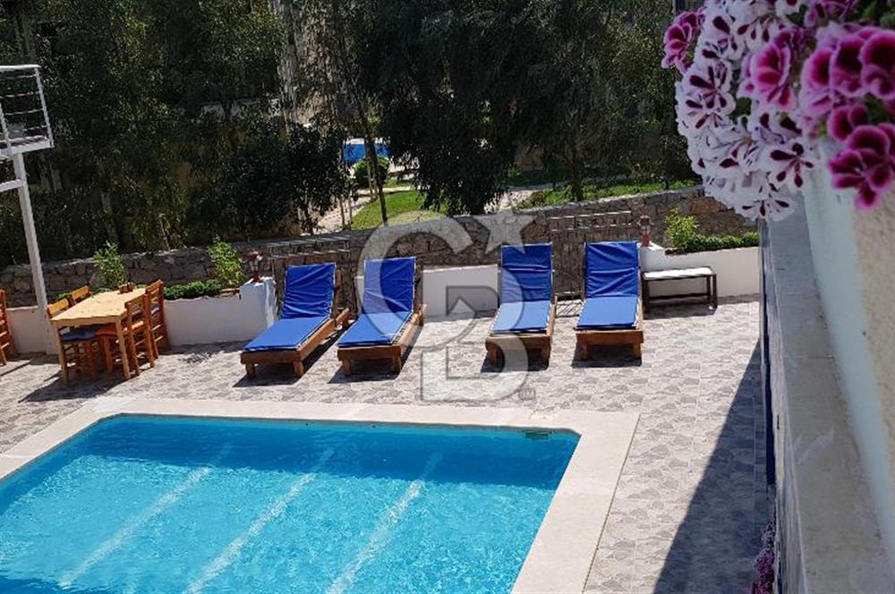 Denize 5 Dk yürüme mesafesinde Satılık Butik Otel