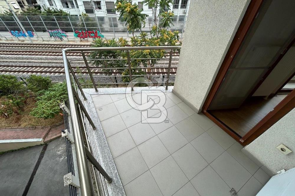 KÜÇÜKYALI MİNİBÜS CADDESİ ÇINAR MAHALLESİ MARMARAYA 5 DK