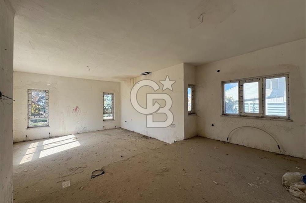 GÖLBAŞI KIREVLERİ SİTESİ'NDE NATAMAM SATILIK TRİPLEKS VİLLA