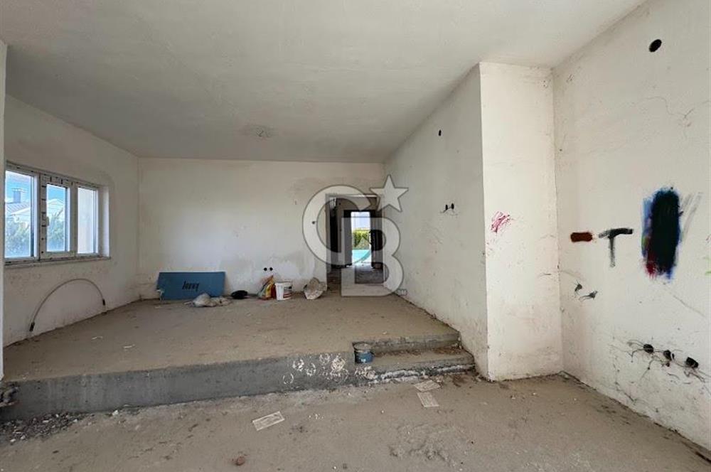 GÖLBAŞI KIREVLERİ SİTESİ'NDE NATAMAM SATILIK TRİPLEKS VİLLA