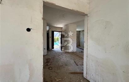 GÖLBAŞI KIREVLERİ SİTESİ'NDE NATAMAM SATILIK TRİPLEKS VİLLA