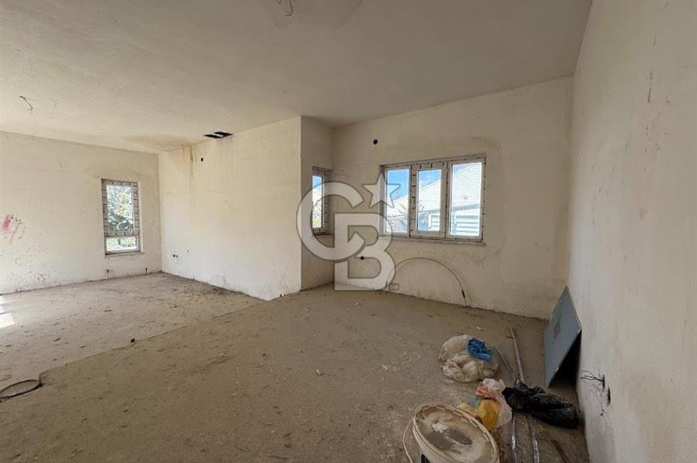 GÖLBAŞI KIREVLERİ SİTESİ'NDE NATAMAM SATILIK TRİPLEKS VİLLA