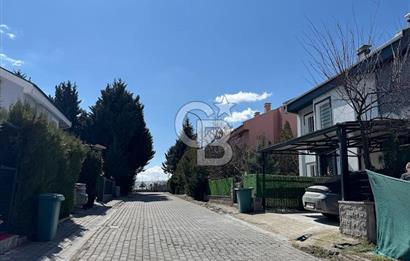 GÖLBAŞI KIREVLERİ SİTESİ'NDE NATAMAM SATILIK TRİPLEKS VİLLA