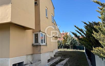 GÖLBAŞI KIREVLERİ SİTESİ'NDE NATAMAM SATILIK TRİPLEKS VİLLA