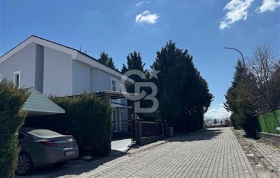 GÖLBAŞI KIREVLERİ SİTESİ'NDE NATAMAM SATILIK TRİPLEKS VİLLA