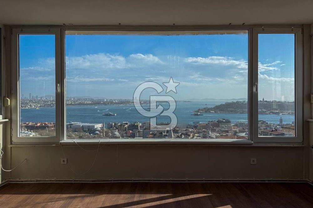 İstanbul’un Kartpostalı Bu Evin Penceresinde