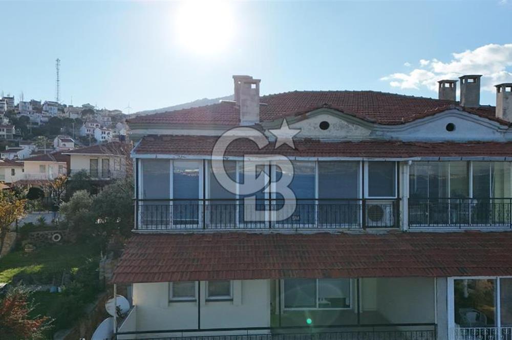 yeni foçada komple deniz manzaralı satılık 2+1