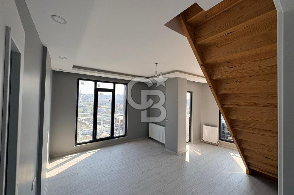 TAŞOLUK METRO YANI BAŞINDA İSKANLI 4+2 GENİŞ DUBLEKS