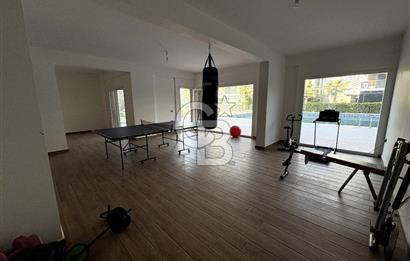 Değirmenderede Ebeveyn Banyolu Havuzlu Donanımlı Site İçinde 2+1