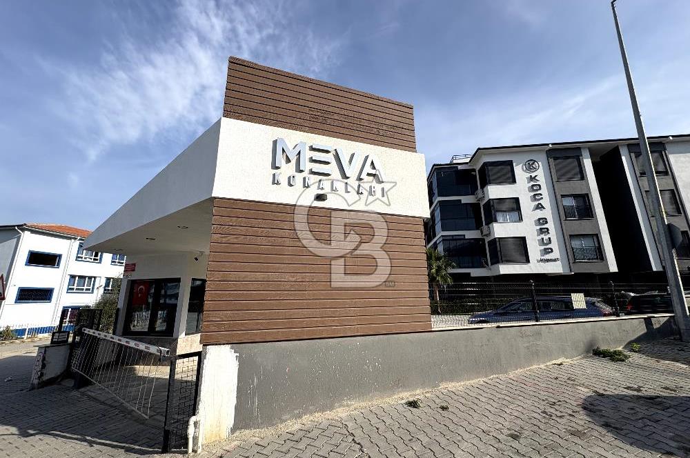 Değirmenderede Ebeveyn Banyolu Havuzlu Donanımlı Site İçinde 2+1