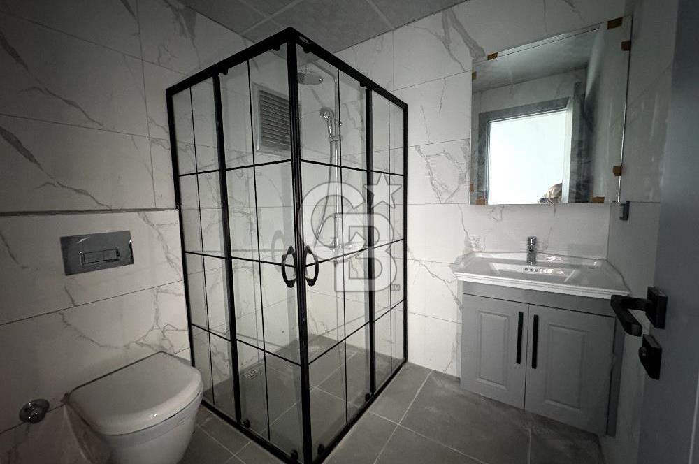 Değirmenderede Ebeveyn Banyolu Havuzlu Donanımlı Site İçinde 2+1