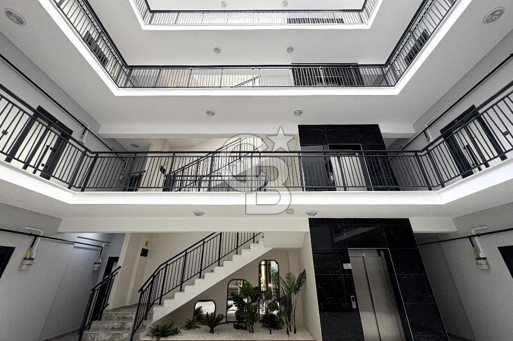 Değirmenderede Ebeveyn Banyolu Havuzlu Donanımlı Site İçinde 2+1