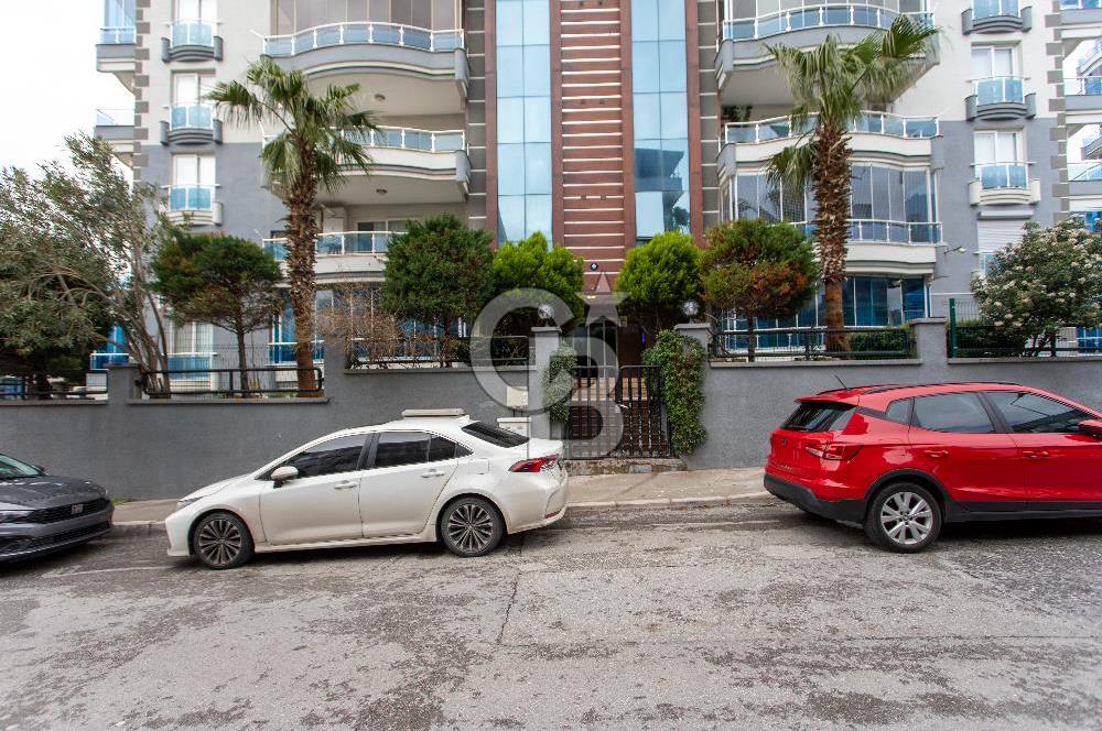 Menemen Uğur Mumcu Mah. Site İçerisinde Satılık 4+1 Daire