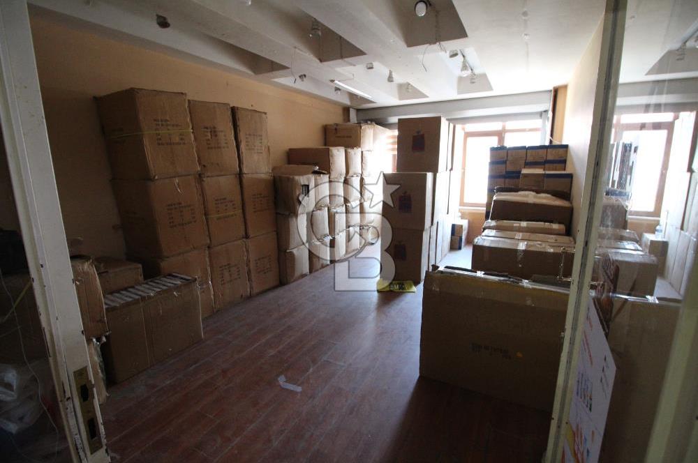 Fatih Süleymaniye Nezih Bey İş Hanında Giriş Üstü Dükkan