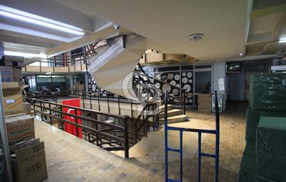 Fatih Süleymaniye Nezih Bey İş Hanında Giriş Üstü Dükkan