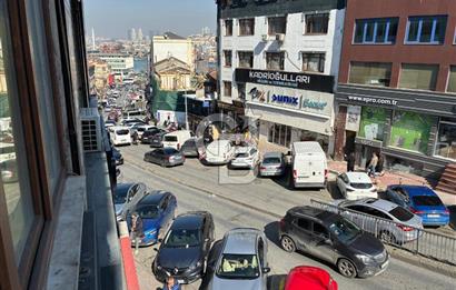 Fatih Süleymaniye Nezih Bey İş Hanında Giriş Üstü Dükkan