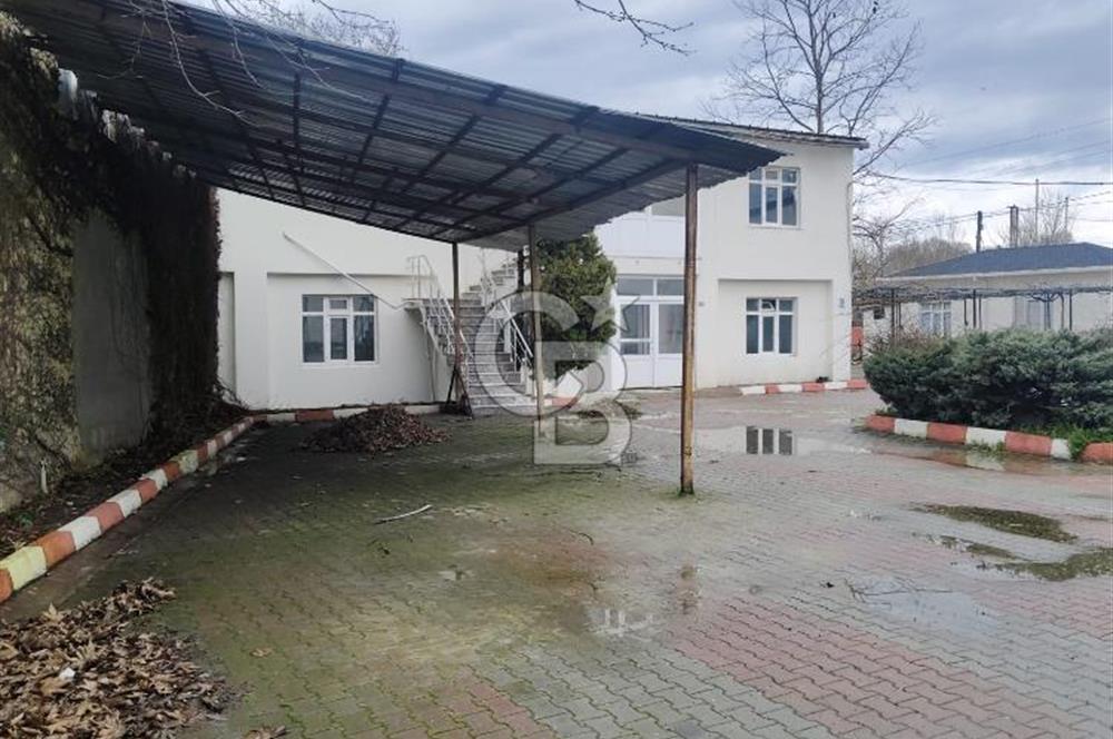 ÇATALCA’DA KİRALIK FABRİKA – GENİŞ ARSA – DEPO / ÜRETİM