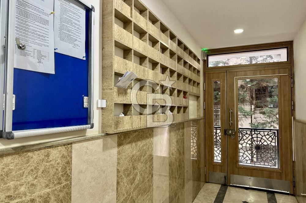 ALTINTEPE’DE GENÇ BİNADA ÖZEL TERASLI BAKIMLI 1+1 DAİRE