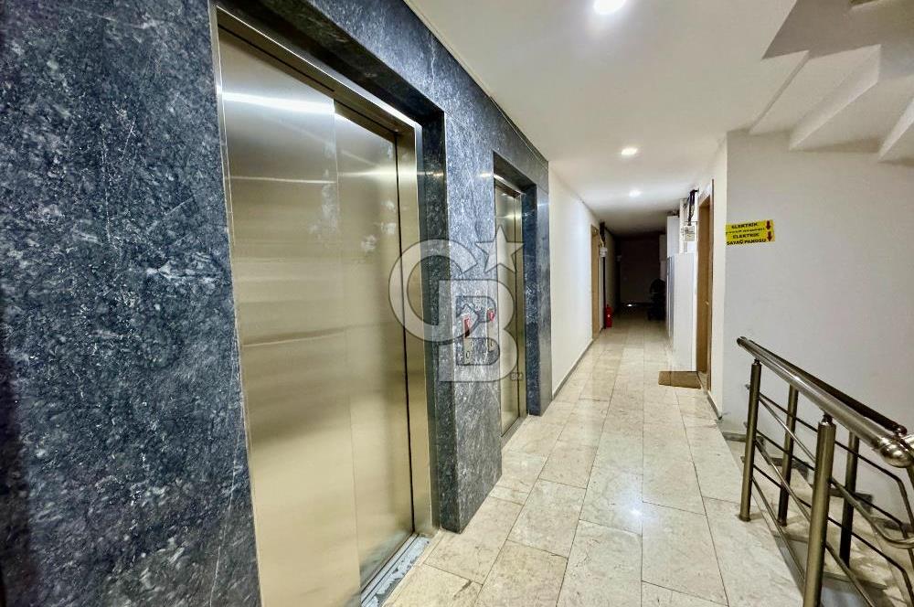 ALTINTEPE’DE GENÇ BİNADA ÖZEL TERASLI BAKIMLI 1+1 DAİRE