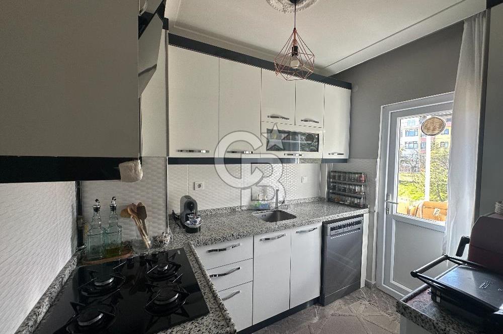 Y.Kemal Cad.Üzerinde, Yenilenmiş, Eşyasız,Boş,110 m² Kiralık 2+1