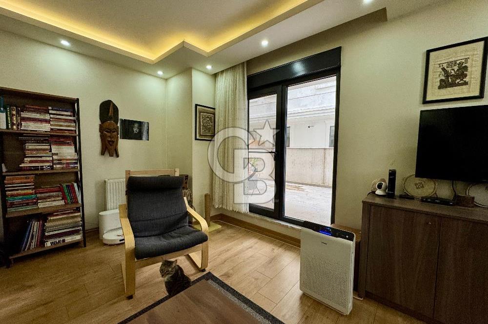 ALTINTEPE’DE GENÇ BİNADA ÖZEL TERASLI BAKIMLI 1+1 DAİRE