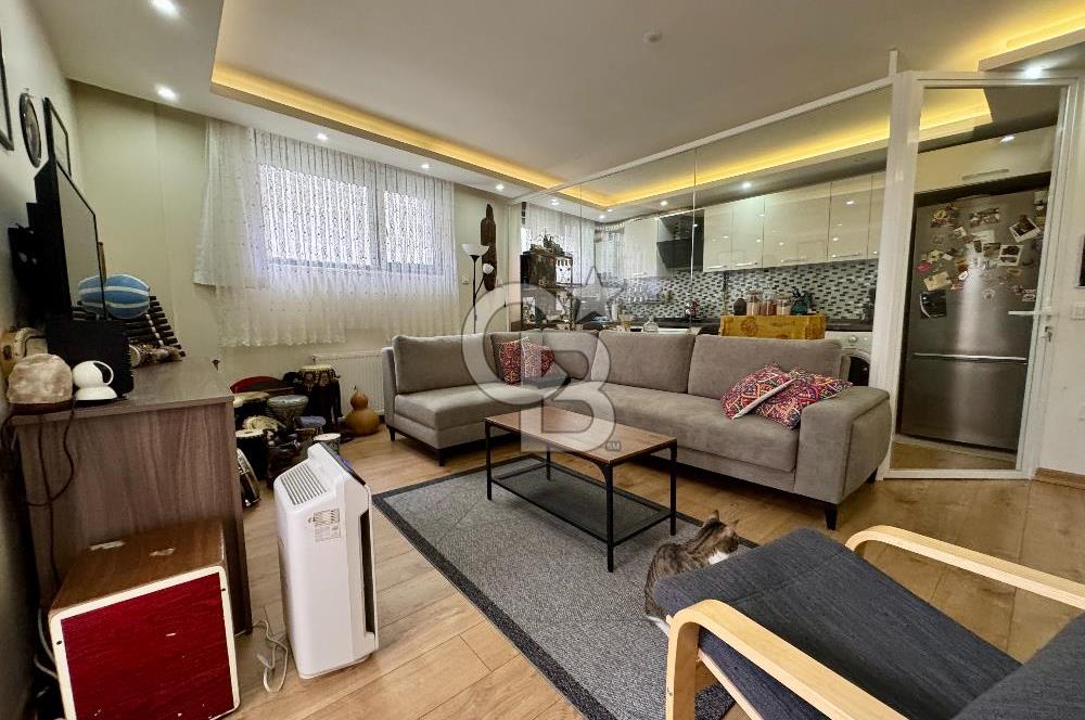 ALTINTEPE’DE GENÇ BİNADA ÖZEL TERASLI BAKIMLI 1+1 DAİRE