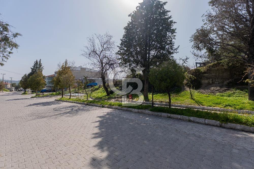 Akhisar Zeytinliovada Kat Karşılığı 4 Parsel İmarlı Arsa