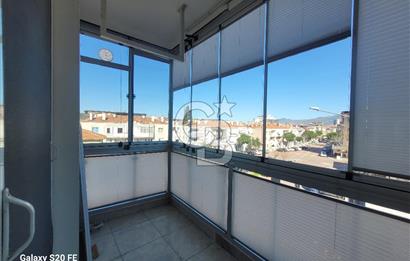 Menemen İsmet İnönü’de Park Karşısı | Çift Cepheli | Asansörlü | Kapalı Mutfaklı Ferah Daire