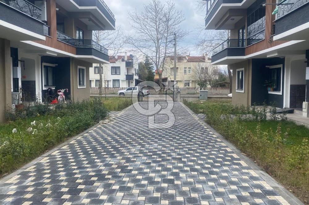 YALOVA ALTINOVA SARALKENT DENİZE YÜRÜME MESAFEDE SATILIK 2+1