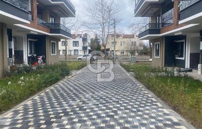 YALOVA ALTINOVA SARALKENT DENİZE YÜRÜME MESAFEDE SATILIK 2+1