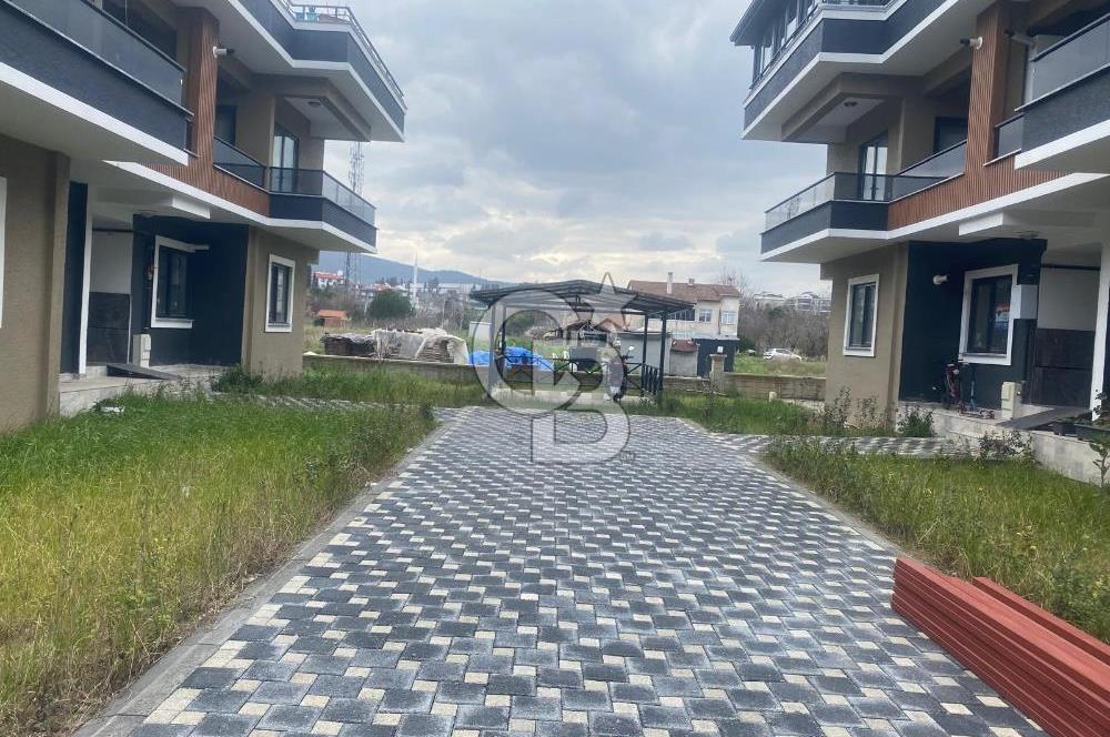 YALOVA ALTINOVA SARALKENT DENİZE YÜRÜME MESAFEDE SATILIK 2+1
