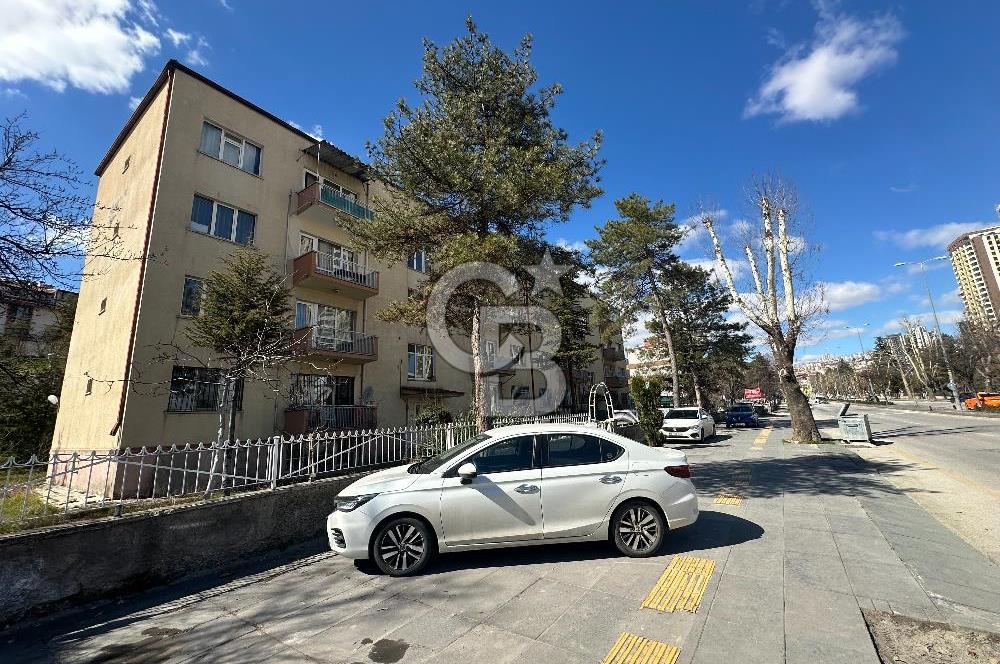 Y.Kemal Cad.Üzerinde, Yenilenmiş, Eşyasız,Boş,110 m² Kiralık 2+1