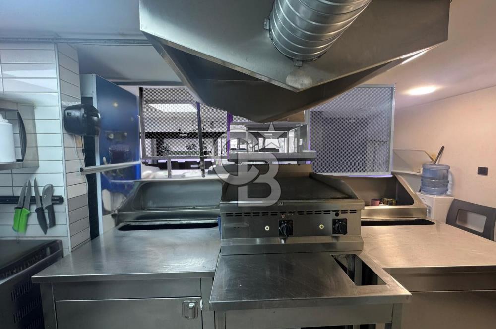 Buca Menderes Caddesi 270 m² 3 Katlı Devren Kiralık Restaurant