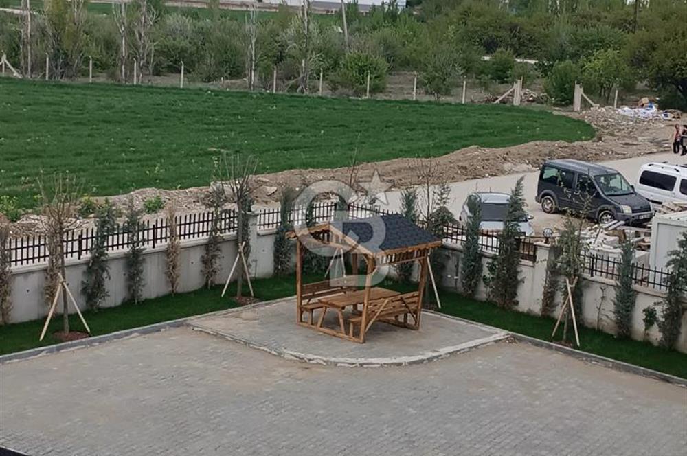 Havalimanına 2 Dakika Kiralık 2+1 Daire Açık Otopark