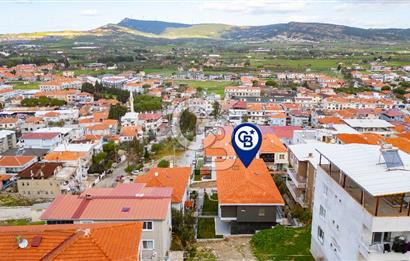 Foça Kazım Dirik Mah. 2+1 Kiralık Sıfır Açık Mutfak Daire