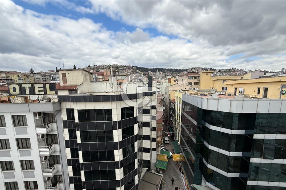 İZMİT ÇARŞI MERKEZDE KİRALIK ARAKAT 2+1 DAİRE.