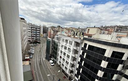 İZMİT ÇARŞI MERKEZDE KİRALIK ARAKAT 2+1 DAİRE.