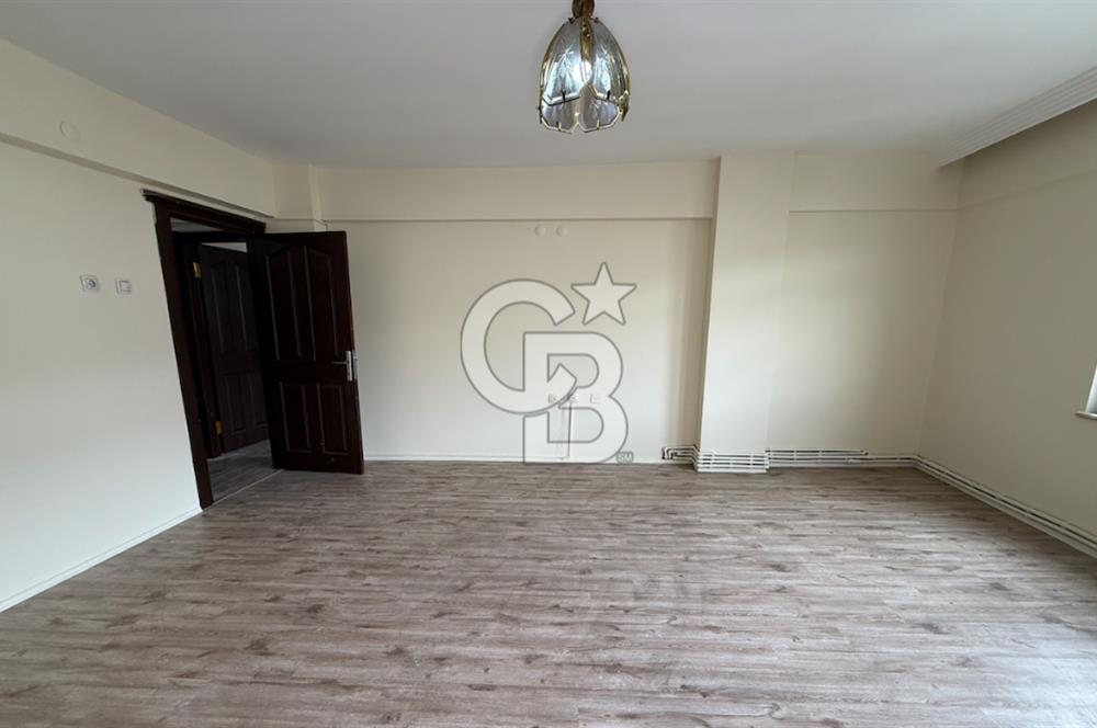 İZMİT ÇARŞI MERKEZDE KİRALIK ARAKAT 2+1 DAİRE.