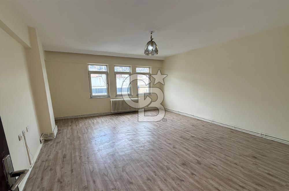 İZMİT ÇARŞI MERKEZDE KİRALIK ARAKAT 2+1 DAİRE.