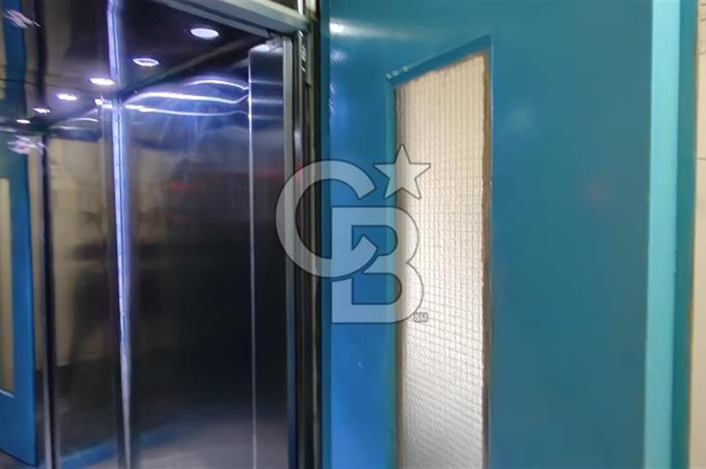 KARŞIYAKA ÇARŞI'DA EŞYALI KİRALIK DAİRE