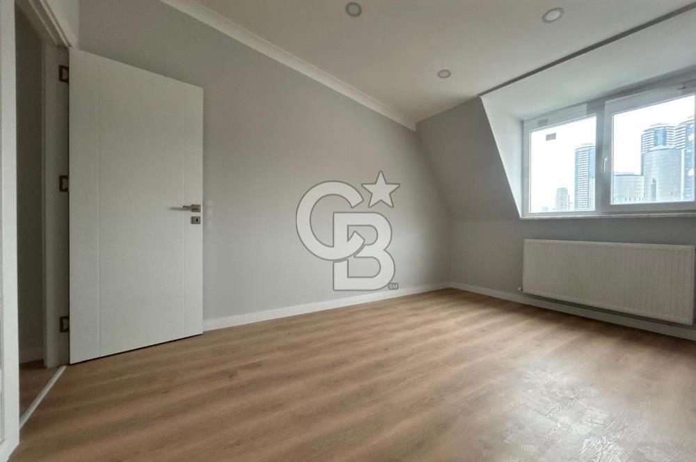 Kartal'da Sahile ve Ulaşıma Yakın 3+1 Çift Banyolu Dubleks Daire