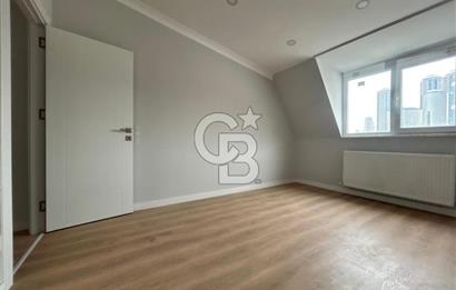 Kartal'da Sahile ve Ulaşıma Yakın 3+1 Çift Banyolu Dubleks Daire
