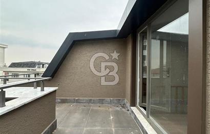 Kartal'da Sahile ve Ulaşıma Yakın 3+1 Çift Banyolu Dubleks Daire