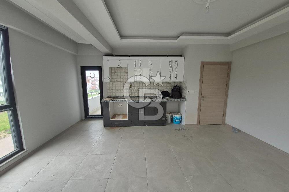 YAHYAKAPTAN'A KOMŞU, TRAMVAYA YAKIN, YÜKSEK KİRA GETİRİLİ ARAKAT